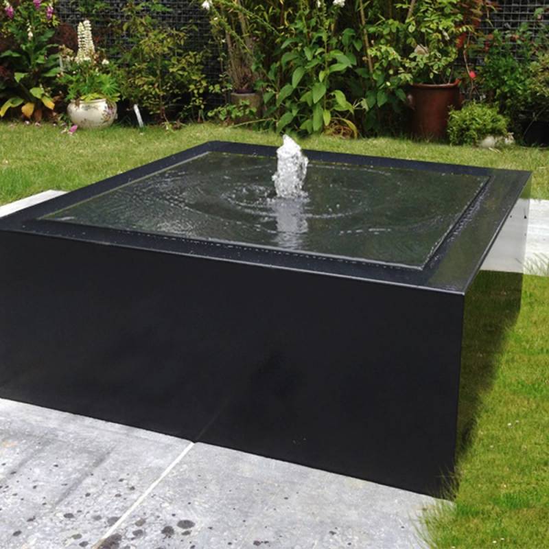 Fontaine en aluminium - Table d'eau peinte - carré