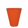 pot-de-fleurs-plastique-vase-orange-signalisation-Les-Serruriers-du-Paysage